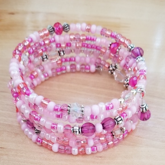 *New* Pink Beaded Memory Wire Bracelet - Picture 1 of 4